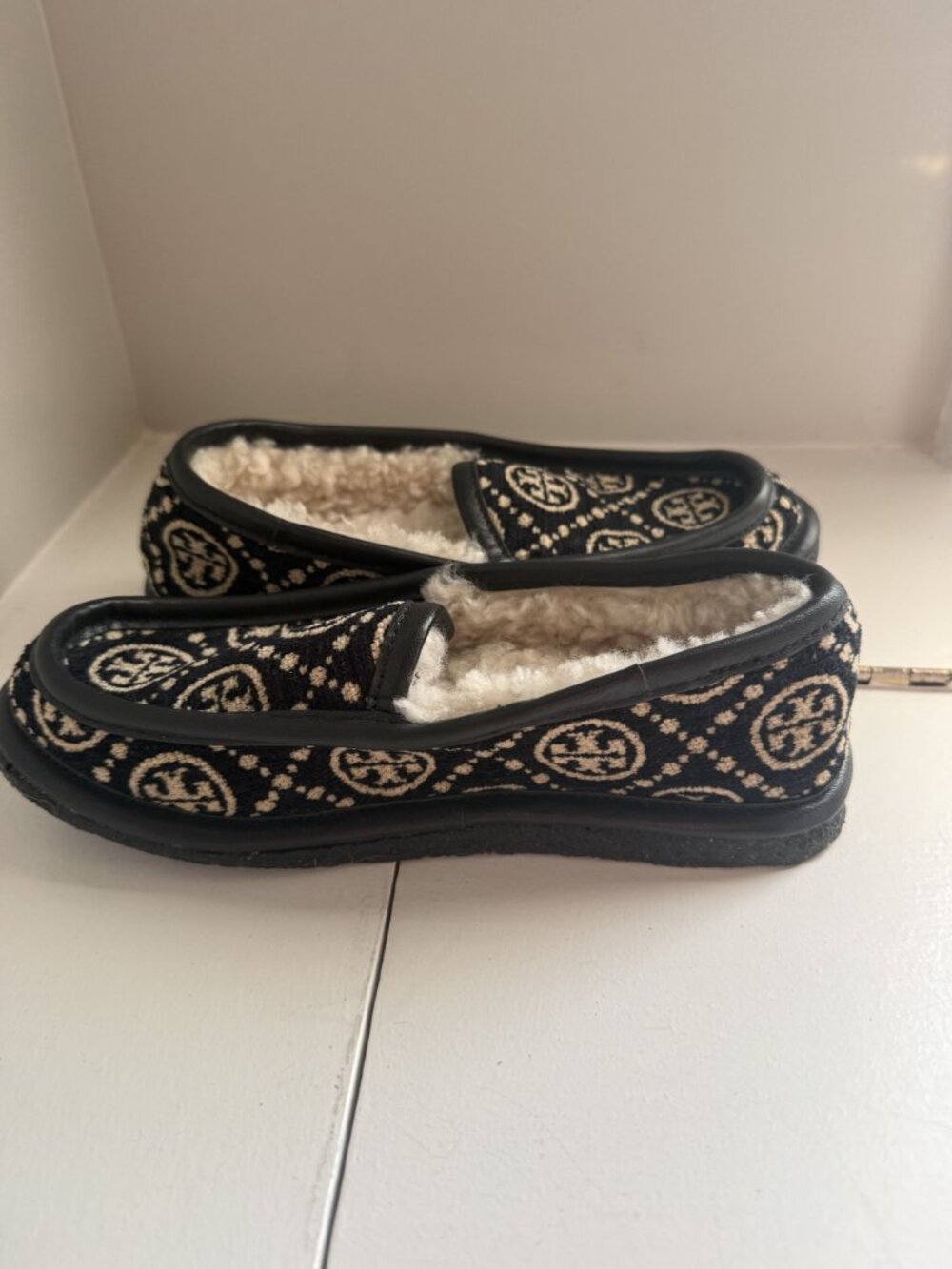 NEW Tory Burch T Monogram Buddy Shearling Loafer Black Size US 5 $298 [jb] - Picture 8 of 12